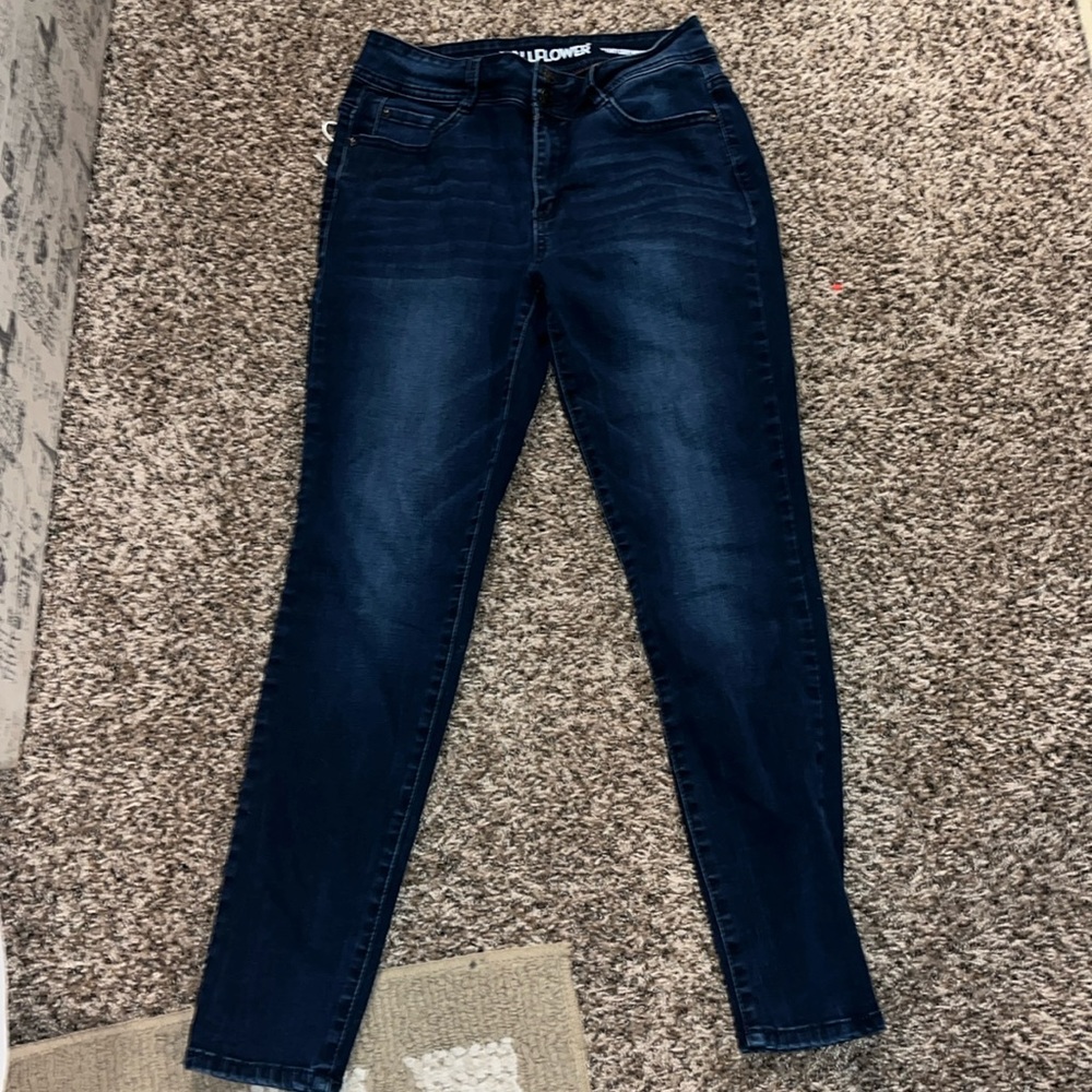 Wall Flower Flirty Curvy High Rise Jeans